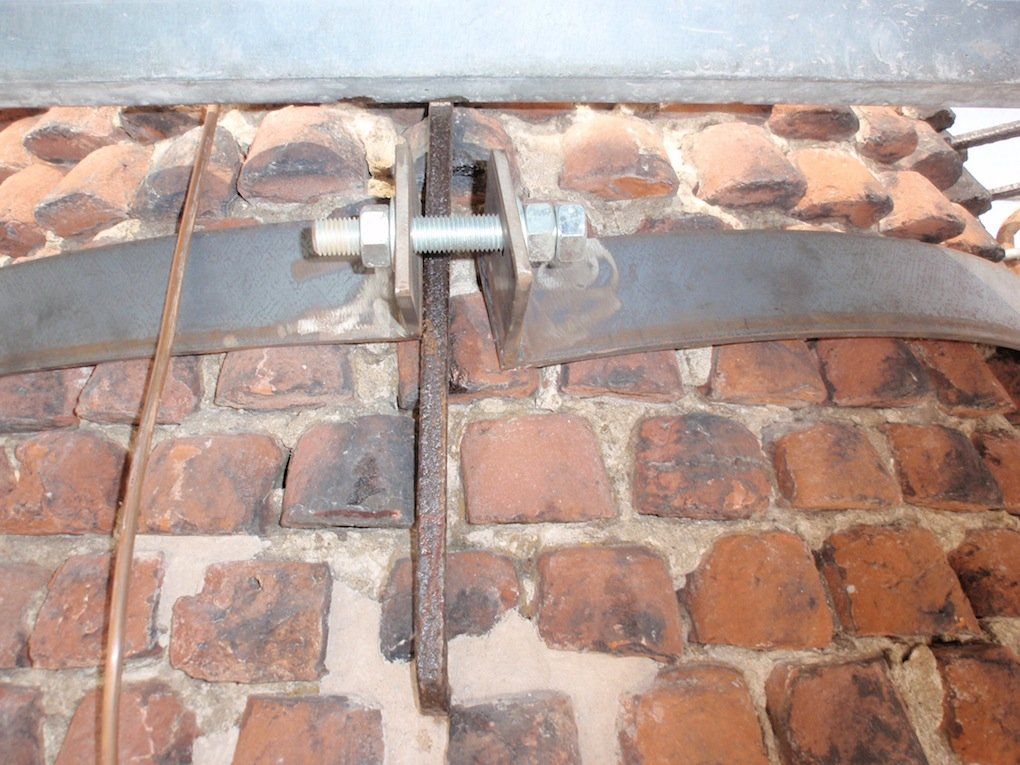 Detail of second steel hoops for confining the vertical staples