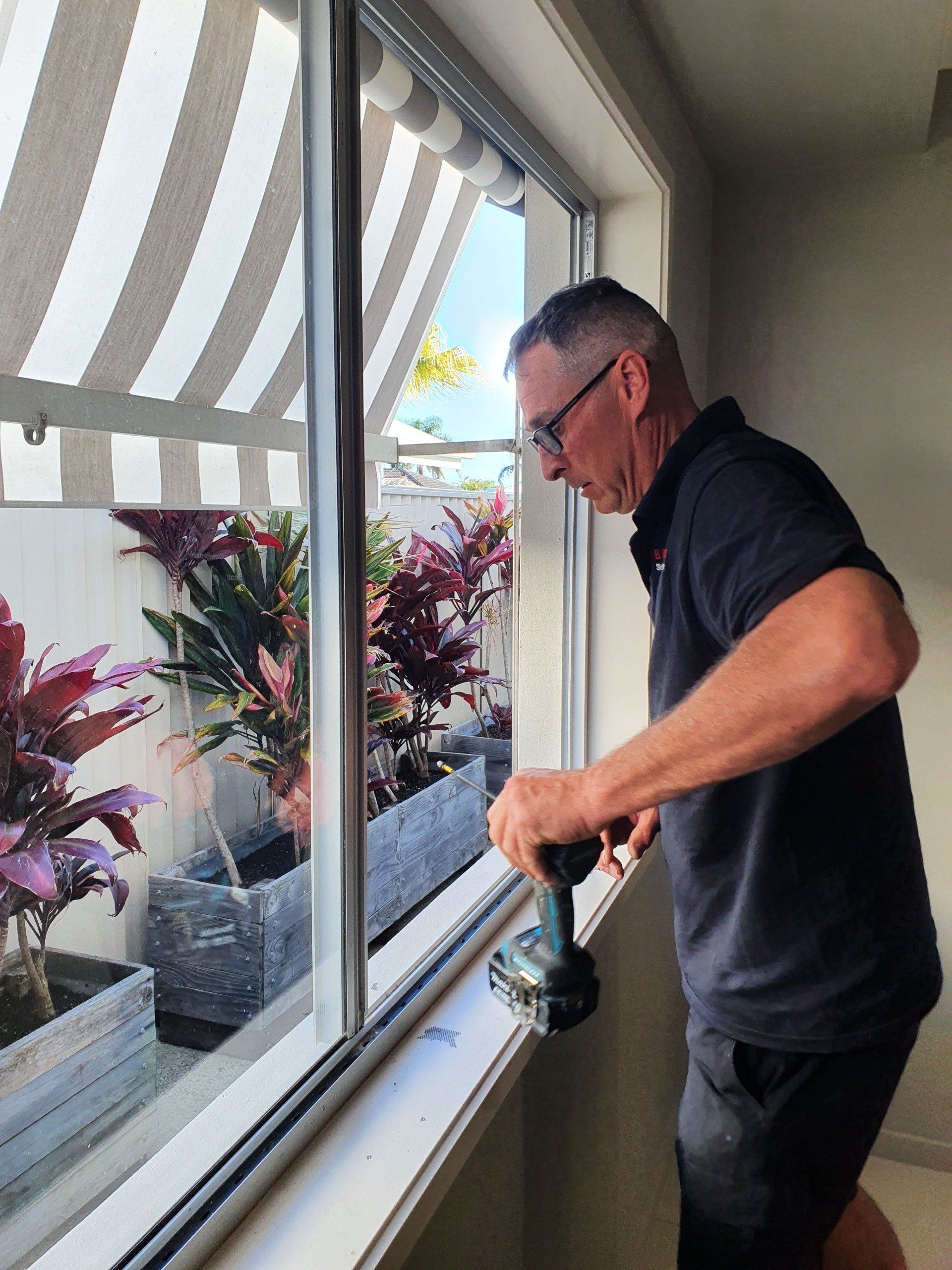 New Installed Window Lock Handle With Key — B&A Doors In Mermaid Waters Queensland