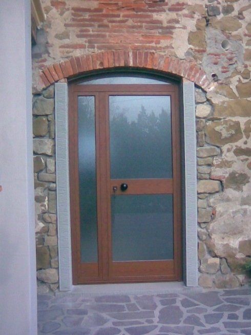 portone di ingresso in alluminio