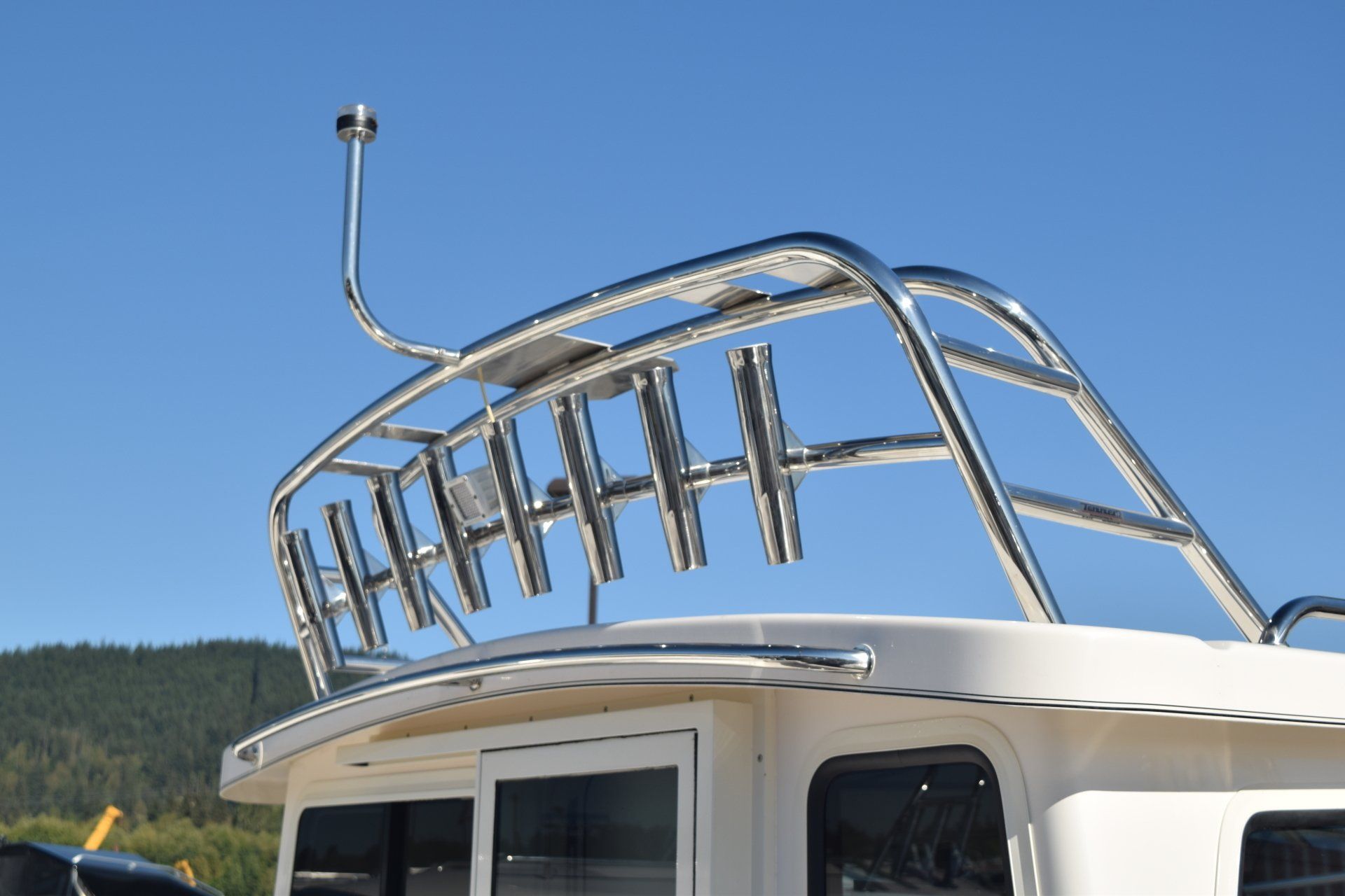 Roof Top Radar Arch by Tanner Manufacturing on a Sea Sport boat