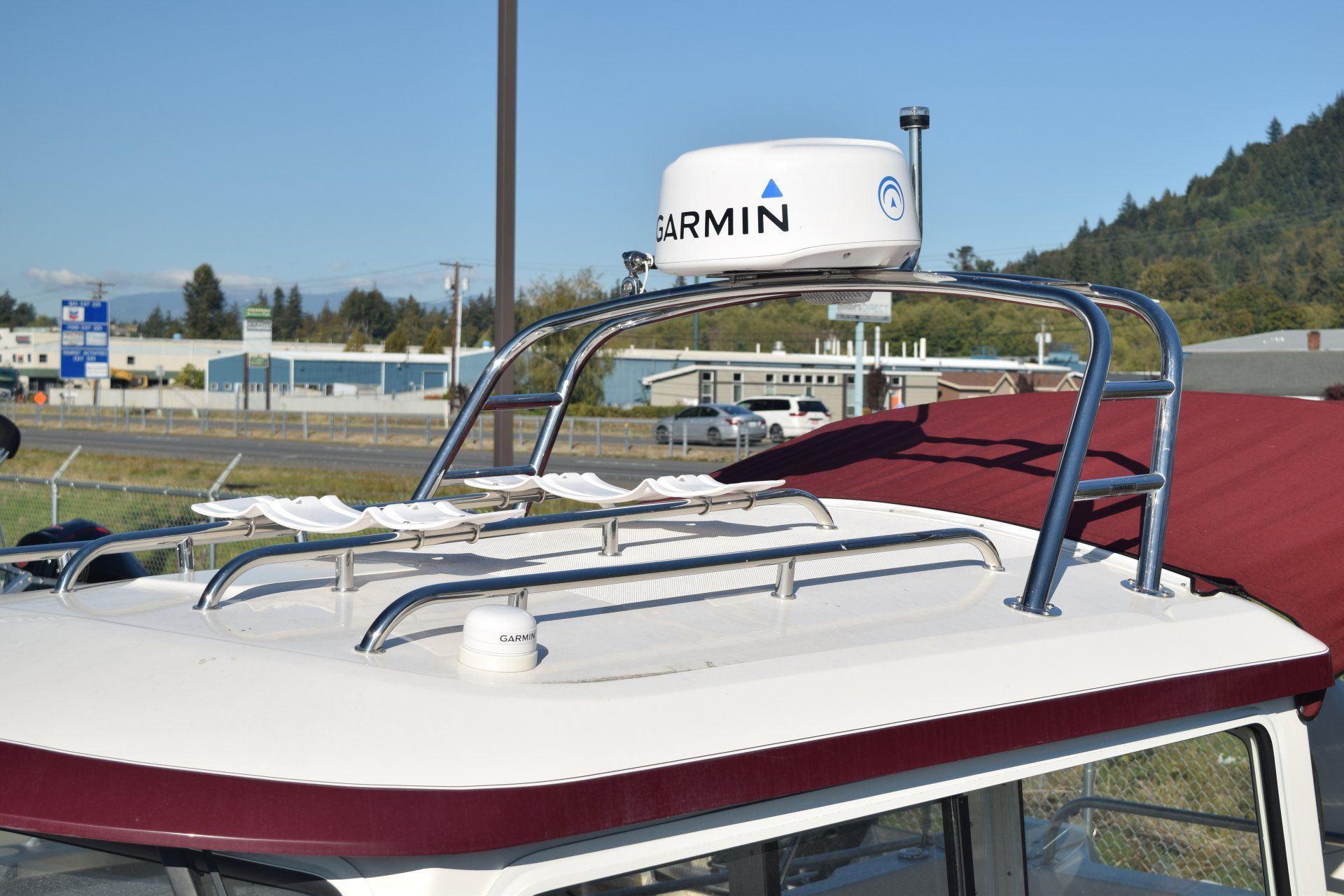 Roof Top Radar Arch by Tanner Manufacturing on a C-Dory boat
