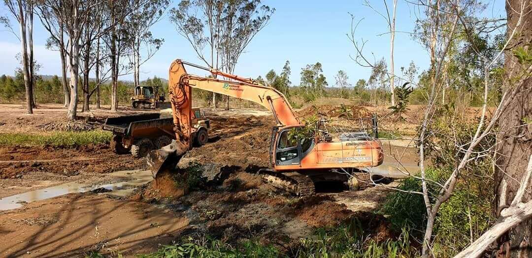 Earthmoving works - Rayment Excavation Trucks - Gladstone Earthmoving