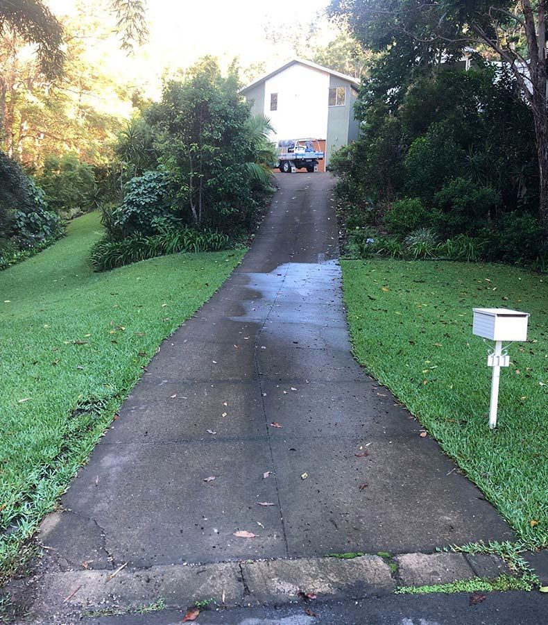 Dirty Path Walk — Pressure Washing in Molendinar, QLD