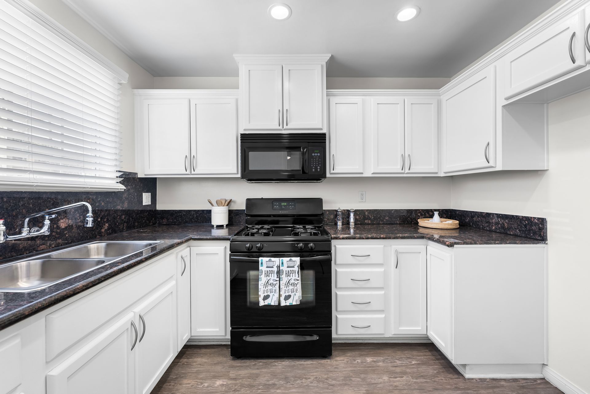 Interior photo of kitchen