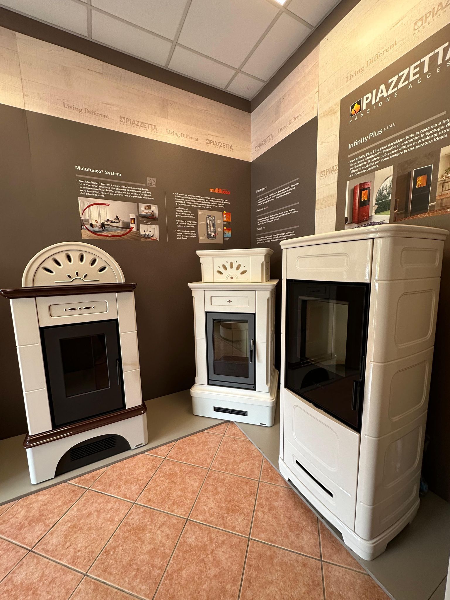 moderna stufa a pellet in zona living