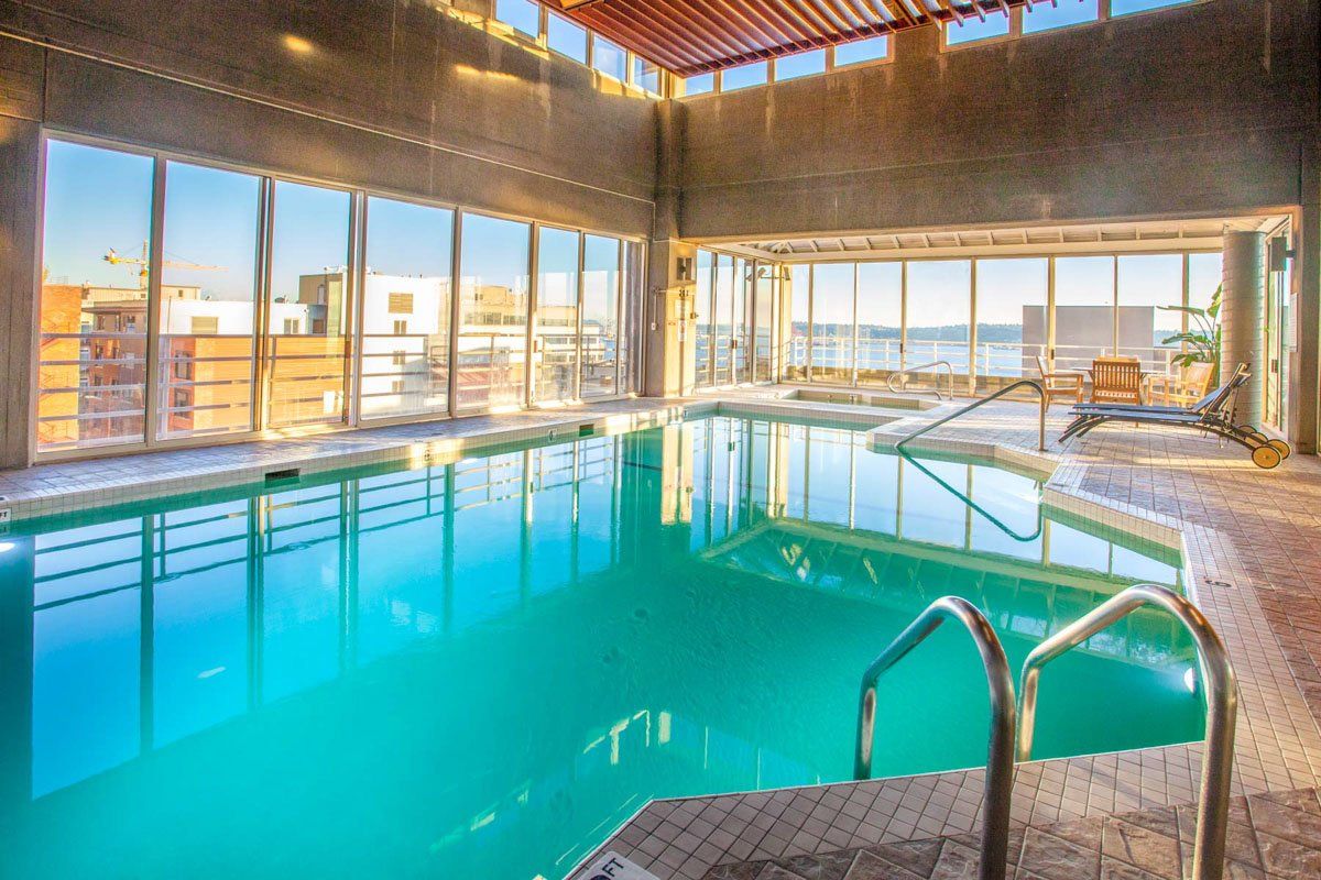 Continental Place pool