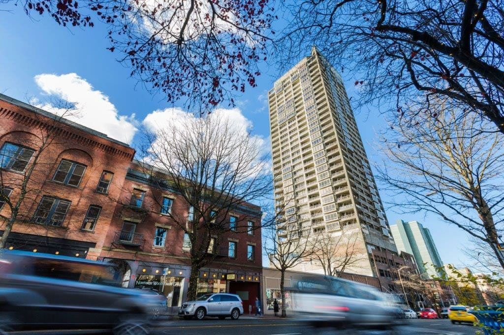 Streetview of the Continental building.