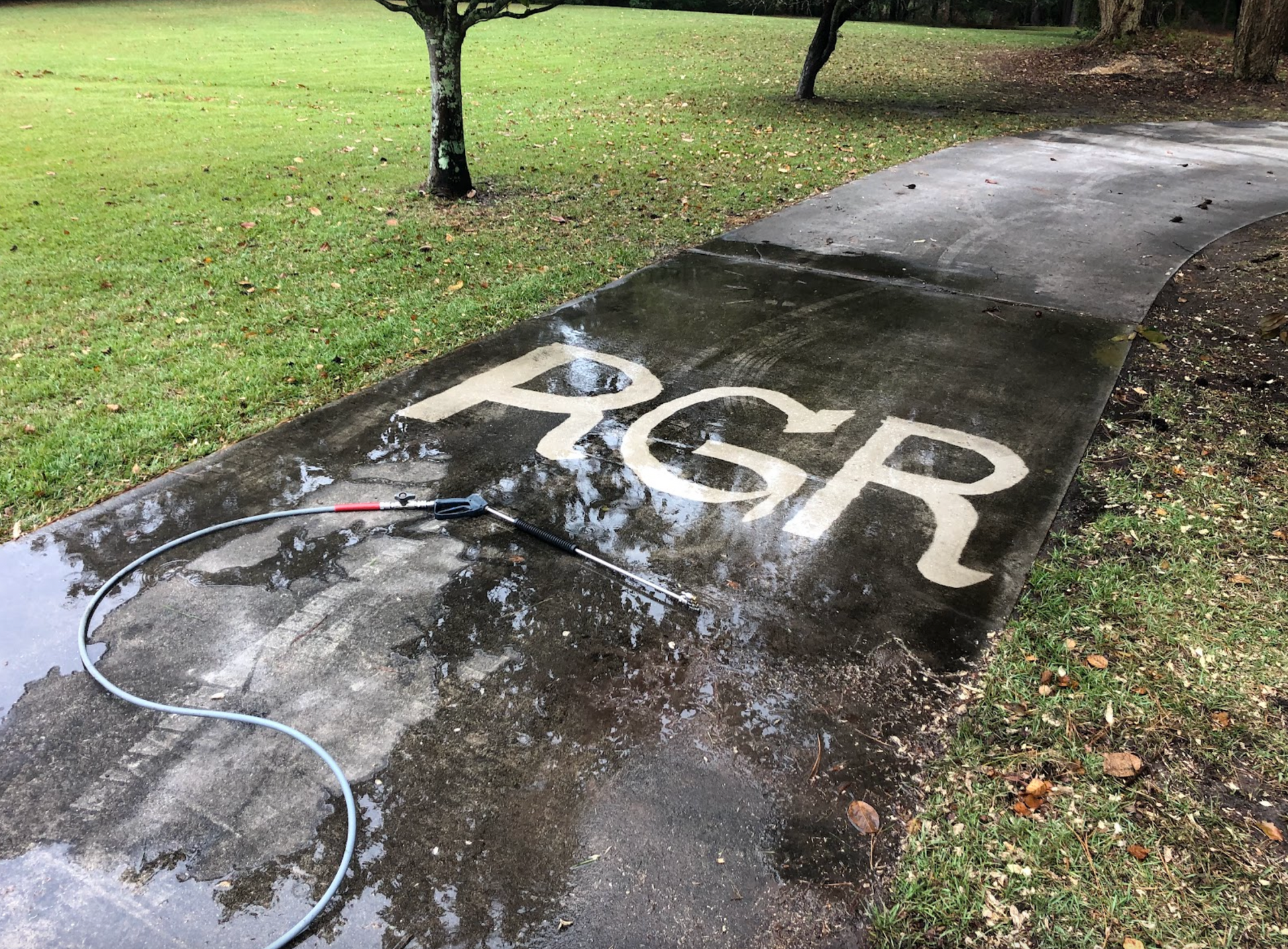 pressure washing driveway