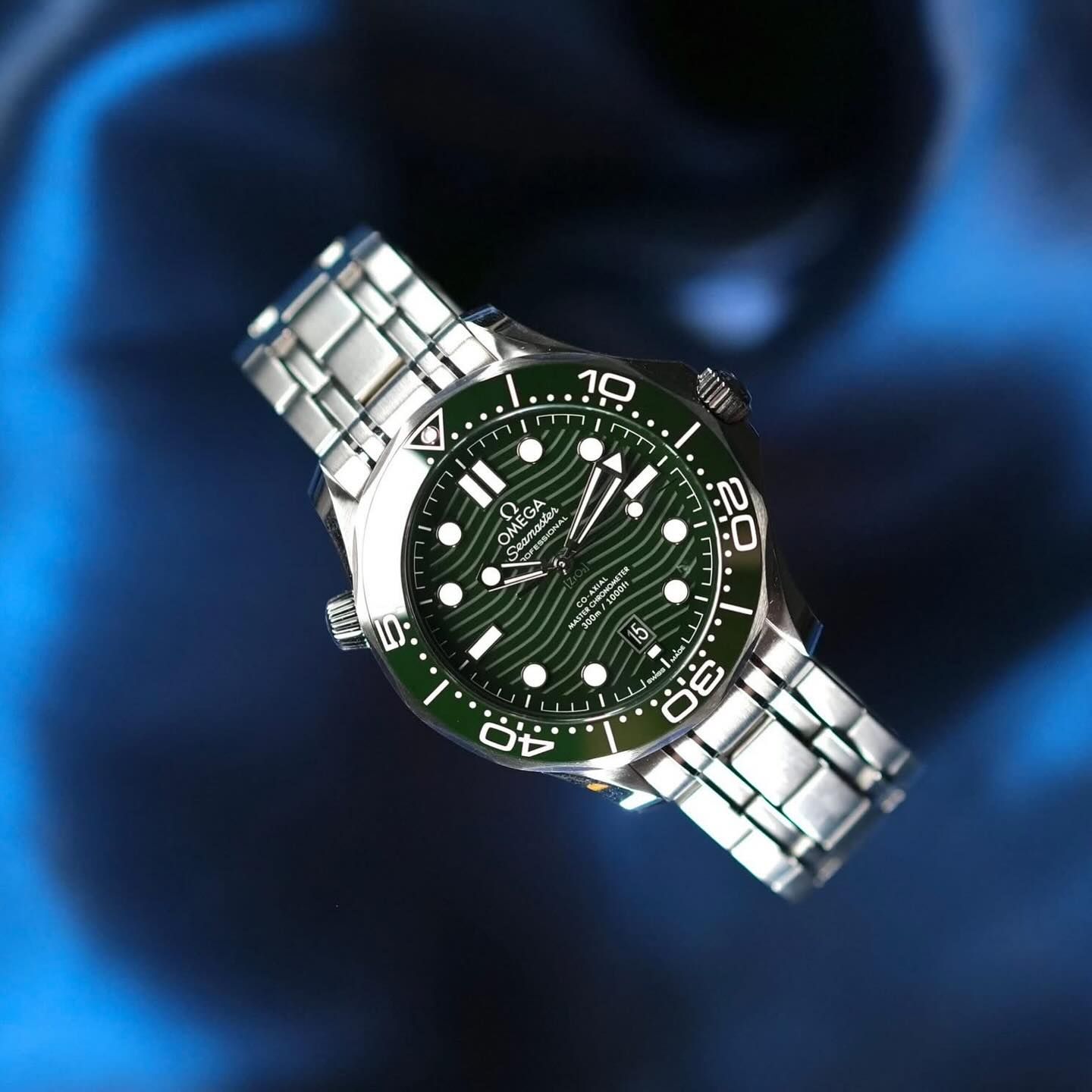 Omega Speedmaster Professional 300M Seaweed Dial