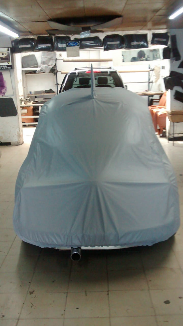 PIJAMAS CUBREAUTOS Y TIMONES