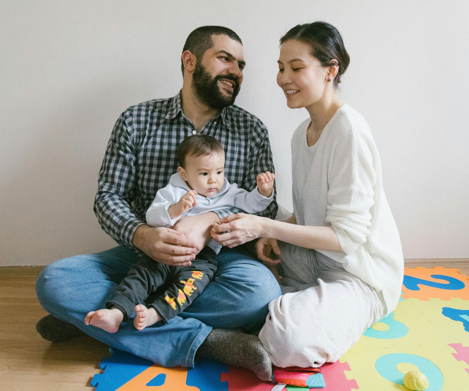 Why people can’t ‘just leave’ abusive marriages—gaslighting, trauma bonding, and safety risks—plus e