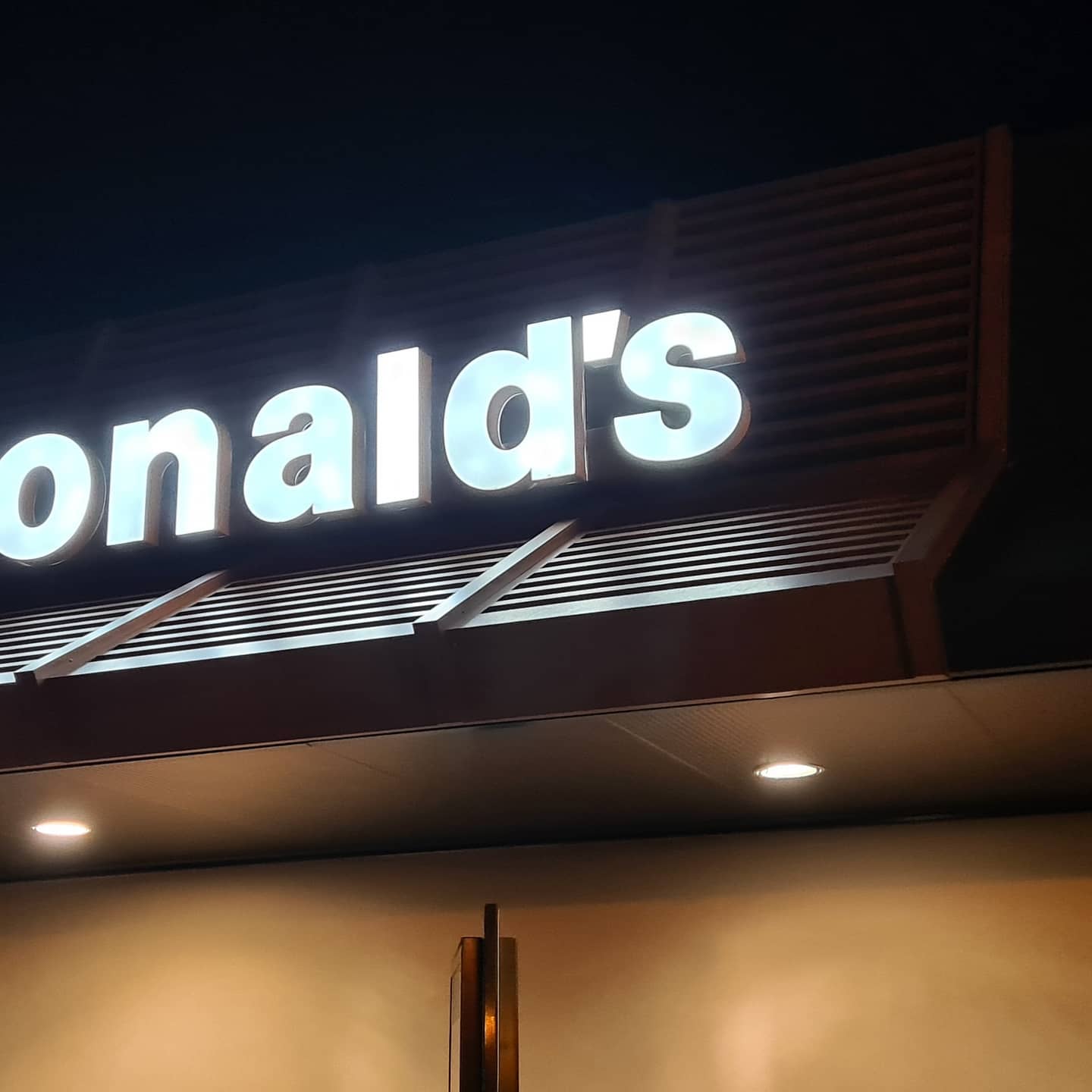 illuminazione locali commerciali