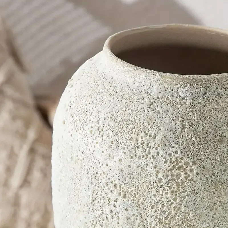 Ceramic vase