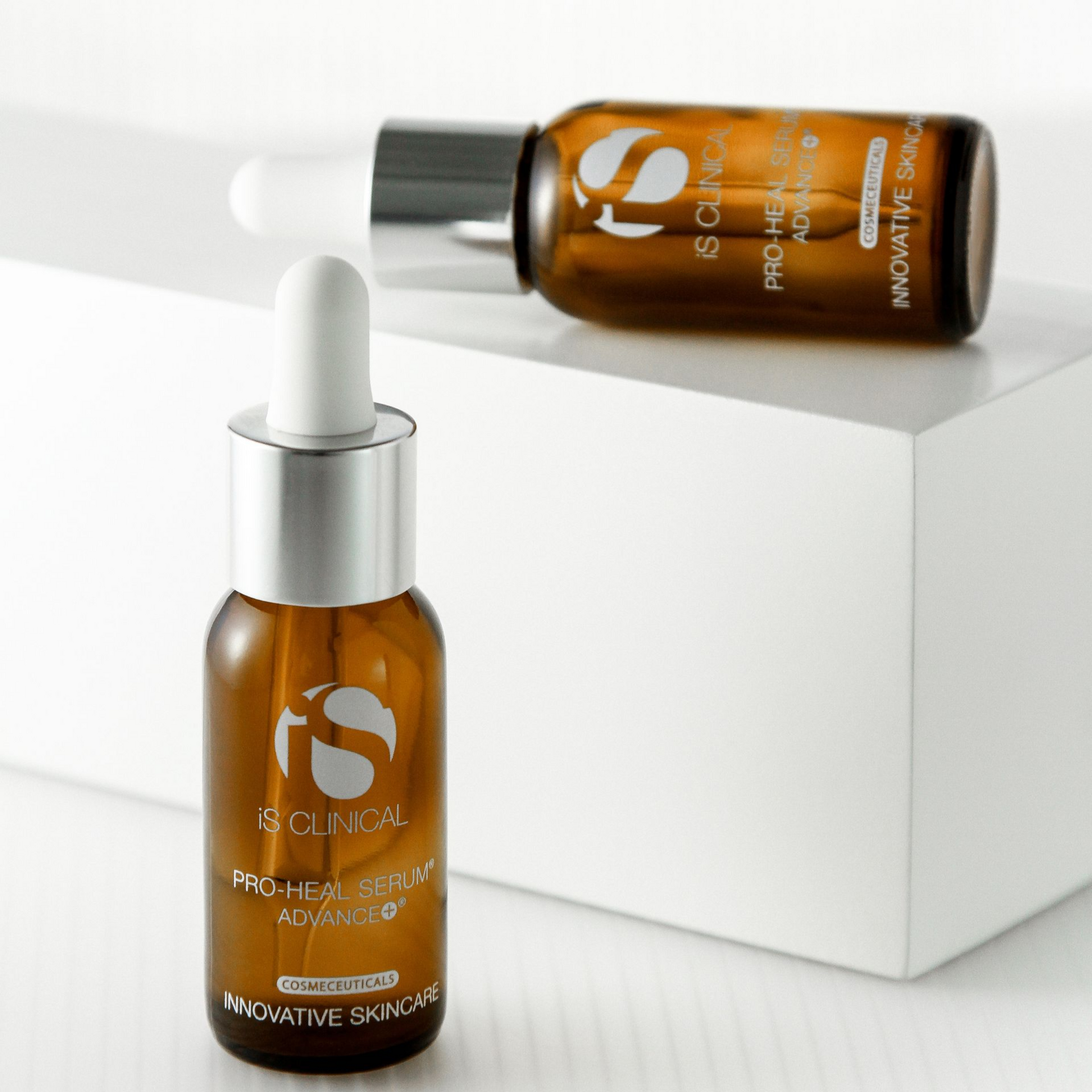 iS Clinical Pro-heal Serum Advance