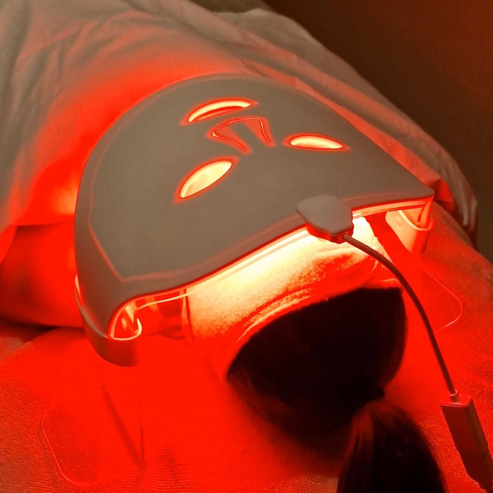 Gustil Facial Lifting Treatment