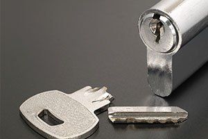 Hardware Store —Lock With Broken Key in Pasadena, TX
