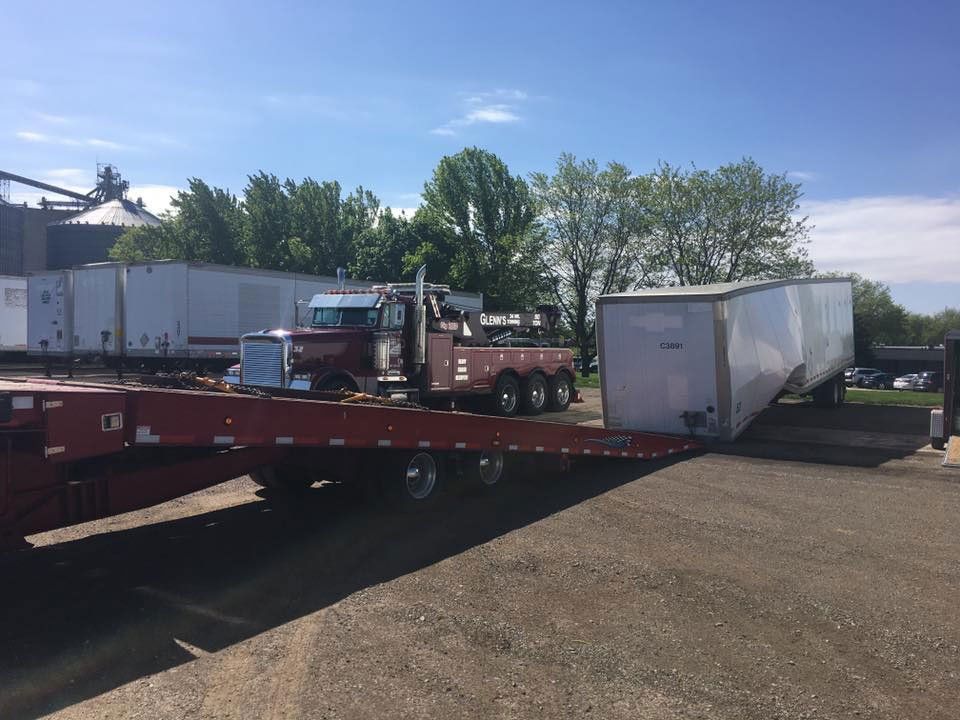 Trailer and Truck — Green Bay, WI — Glenn’s 24hr Towing