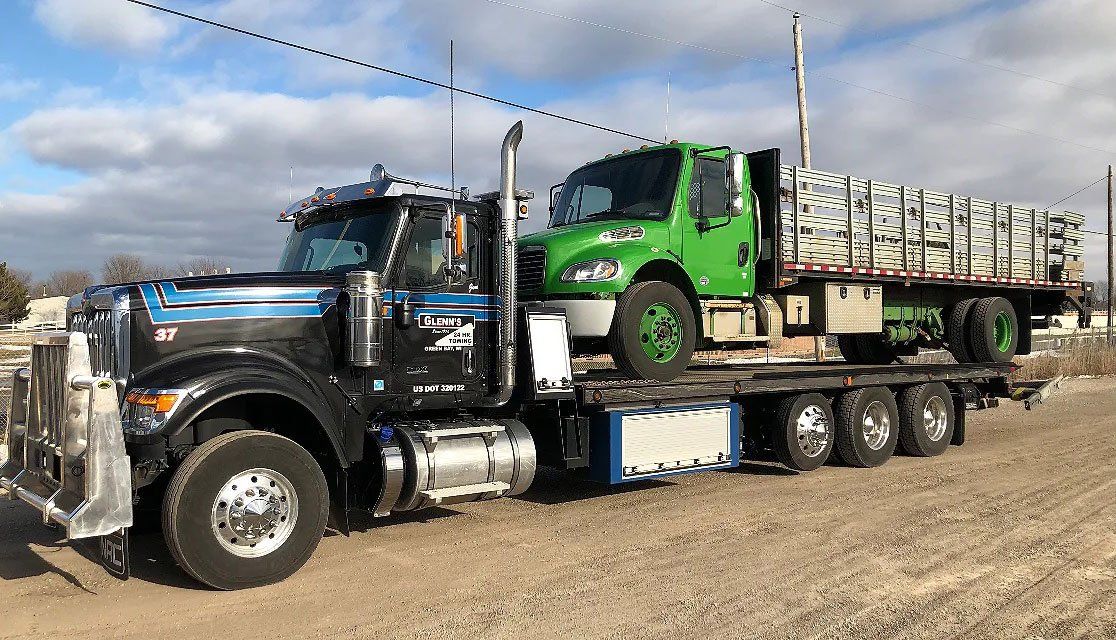 Medium Duty Towing — Green Bay, WI — Glenn’s 24hr Towing