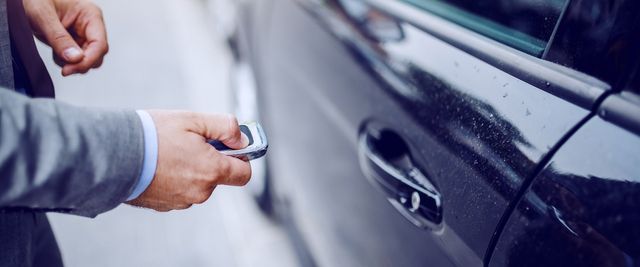 24/7 Lockout Services  Car Trunk Unlock & Car Keys Replaced