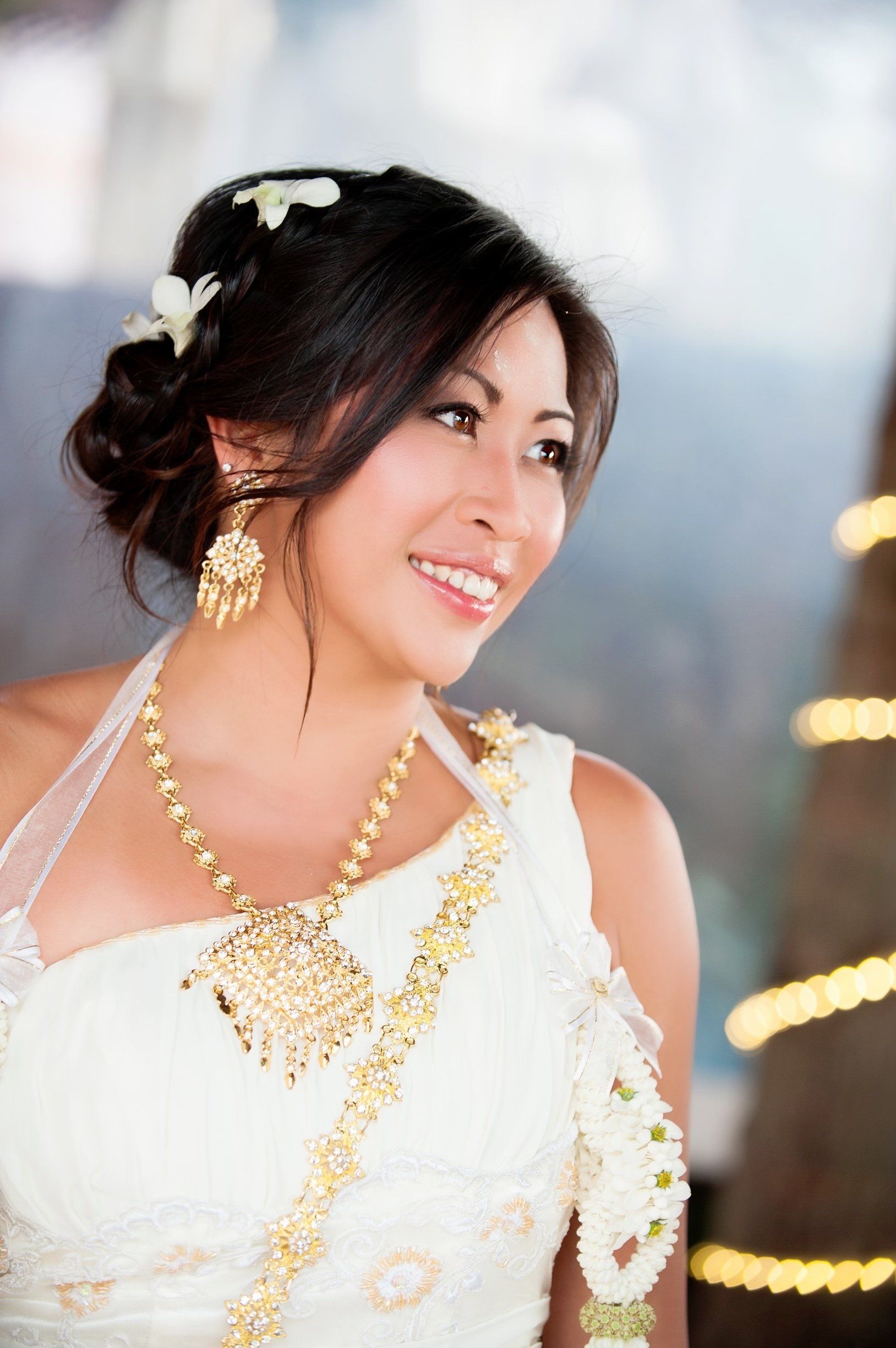 Image of Carol Lafferty at her wedding before having lupus auto-immune disease.