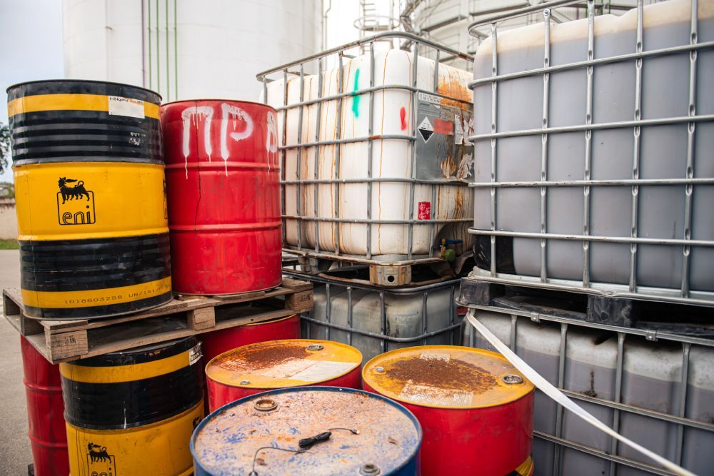 Kā ar “otrabotku” kurinātās krāsnīs nosvilina krietnu valsts budžeta kumos