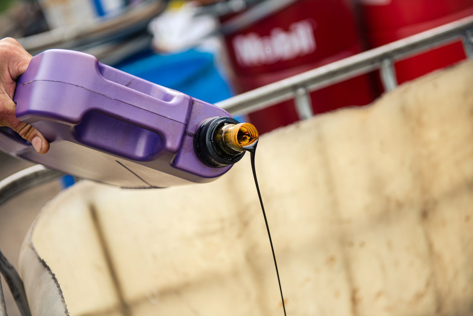 Kampaņā “Nodod motoreļļu pirms tā nodod tevi!” savāktas 80 tonnas izlietotās motoreļļas