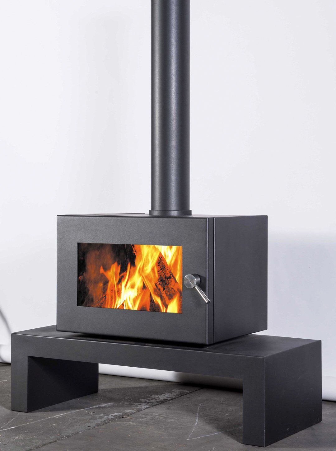 Blaze Wood Heater B600 CT Base — Moonah TAS — Hunts Heating