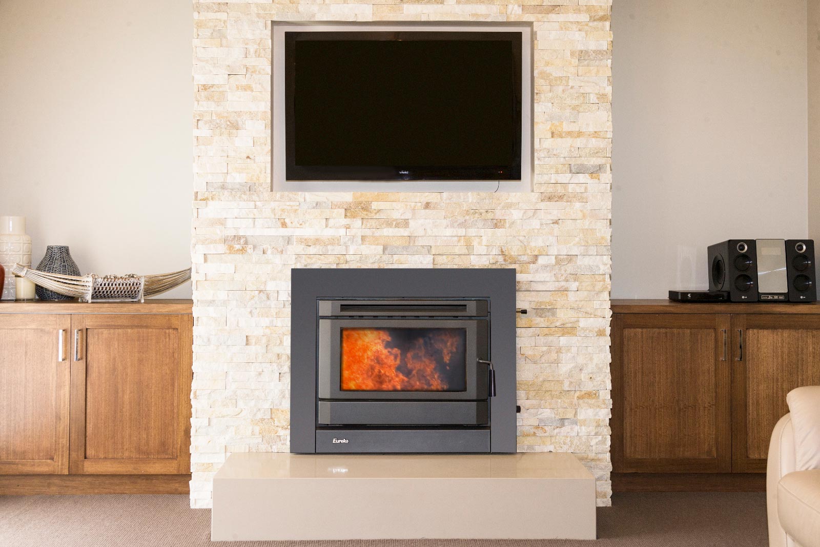 Eureka Inbuilt Stockade Front Close Up — Moonah TAS — Hunts Heating