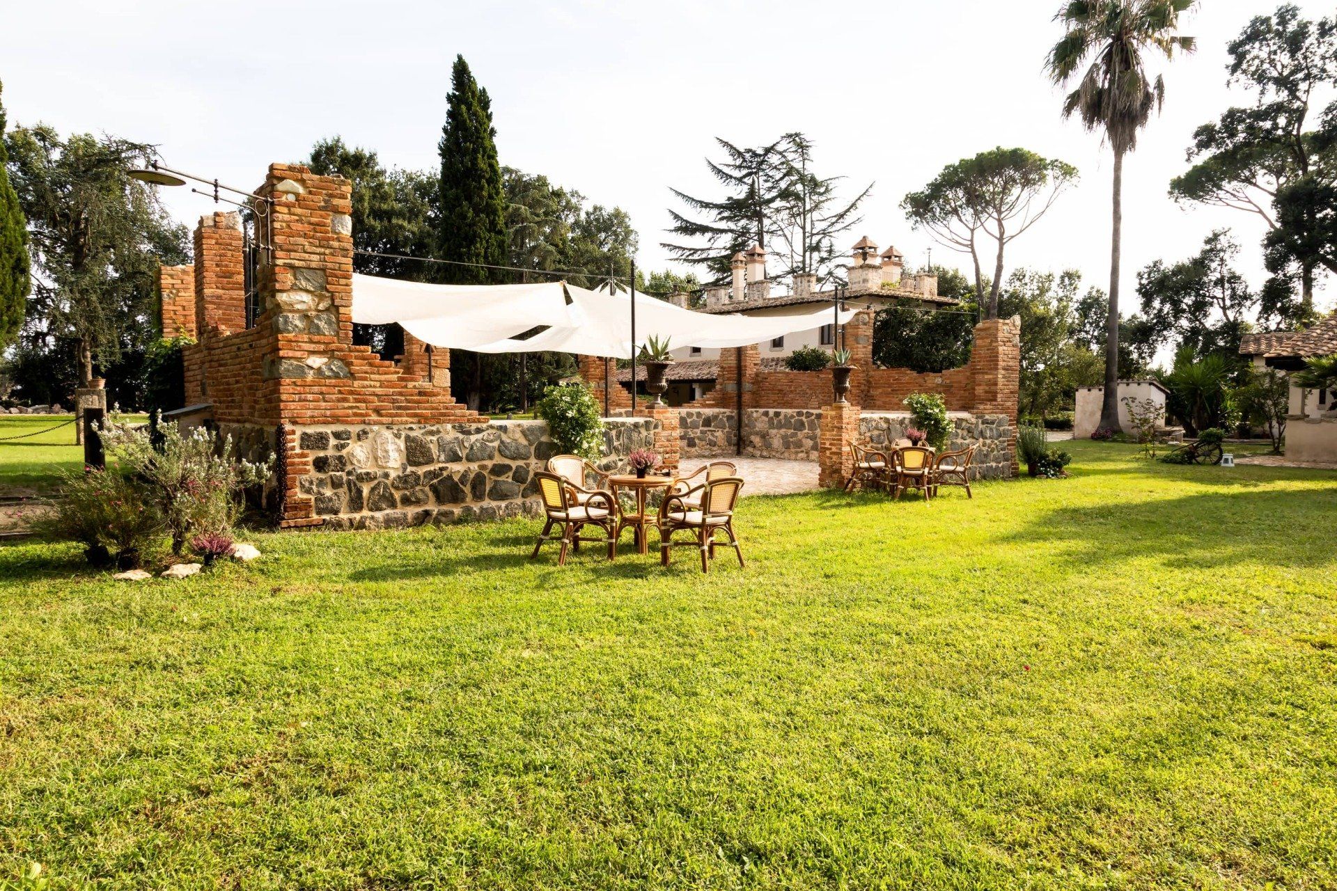 Struttura all'aperto in caso di pioggia