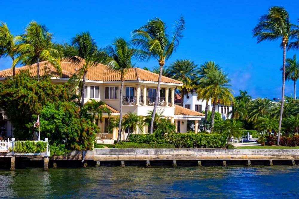 Hurricane resistant roofing options Sarasota neighborhoods