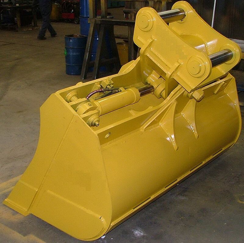 Tilting mud buckets
