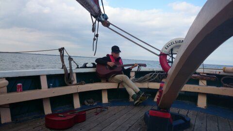 ship sailing 2