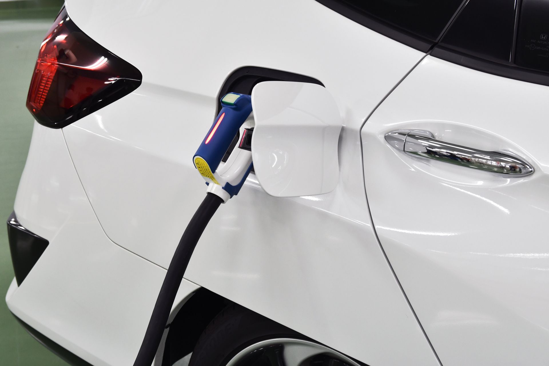 auto elettriche ed ibride