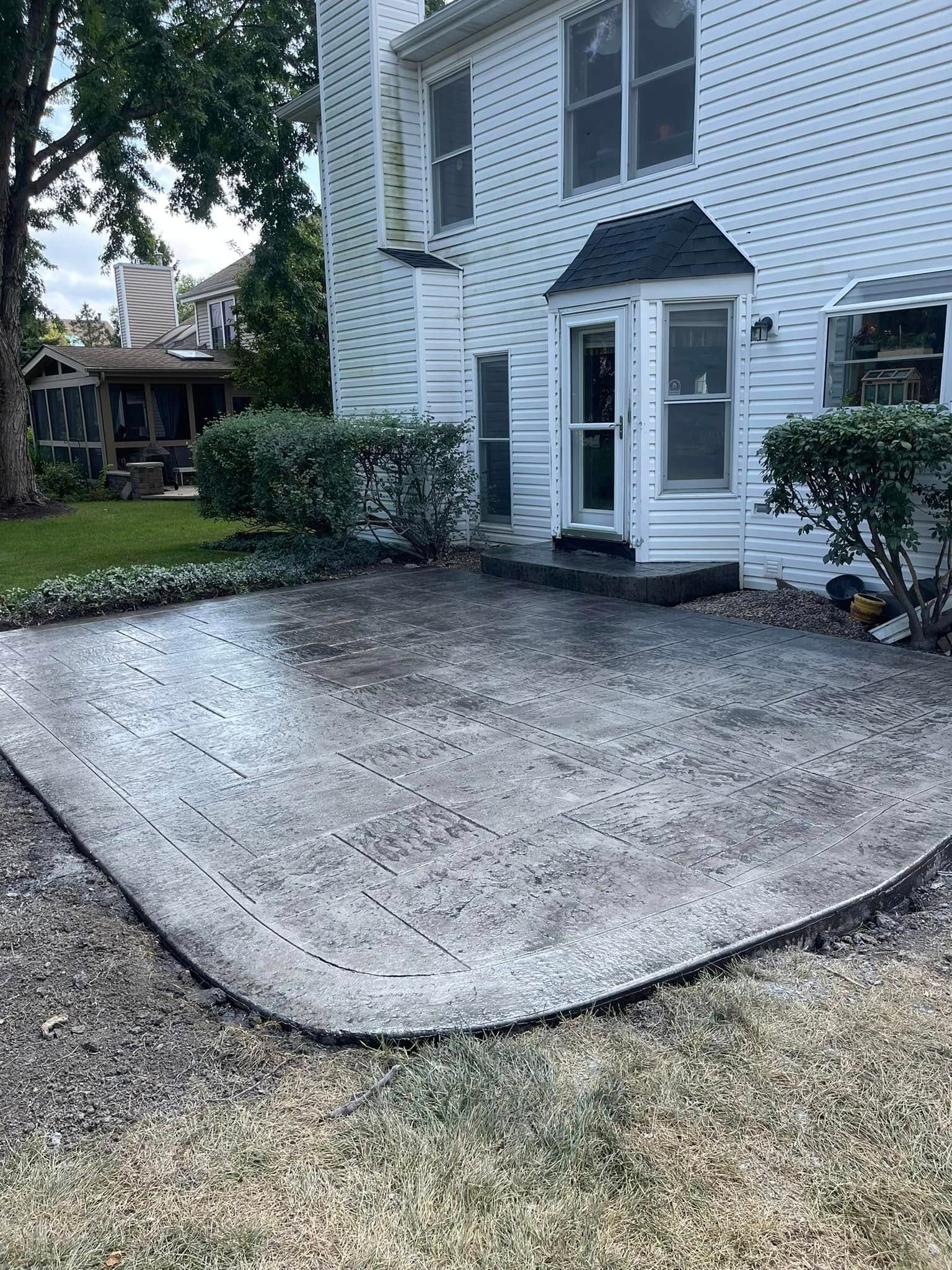 Stamped concrete patio contractor