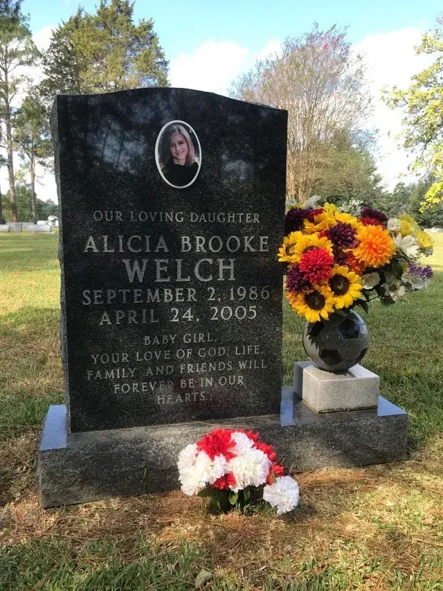 A gravestone for Alicia Brooke Welch – Canton, MS – Davidson Marble & Granite it.
