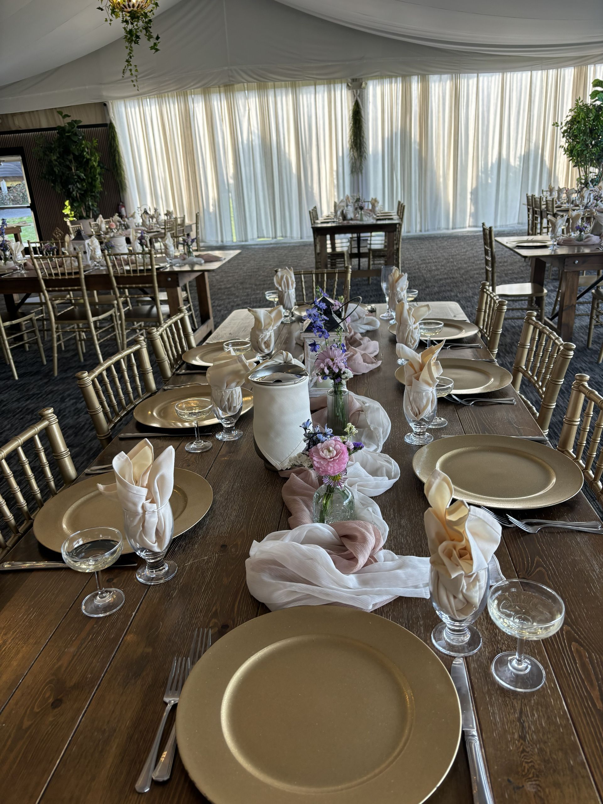 Bogey's Lakeside Wedding Bud Vases