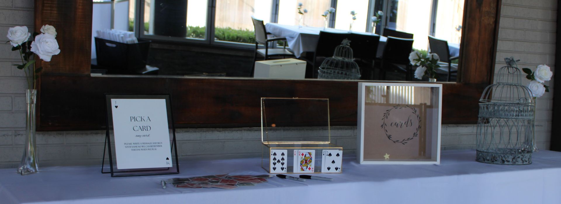 Treno Wedding Welcome Card Table