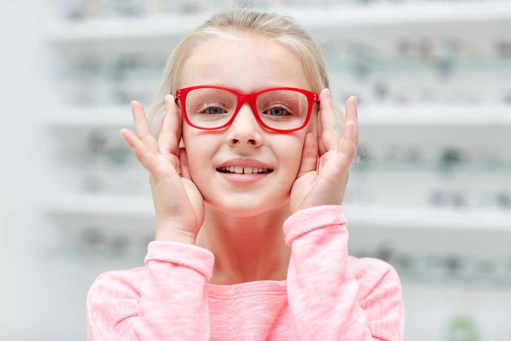Eye Care Tips: Keeping Students' Eyes Healthy for the New School Year