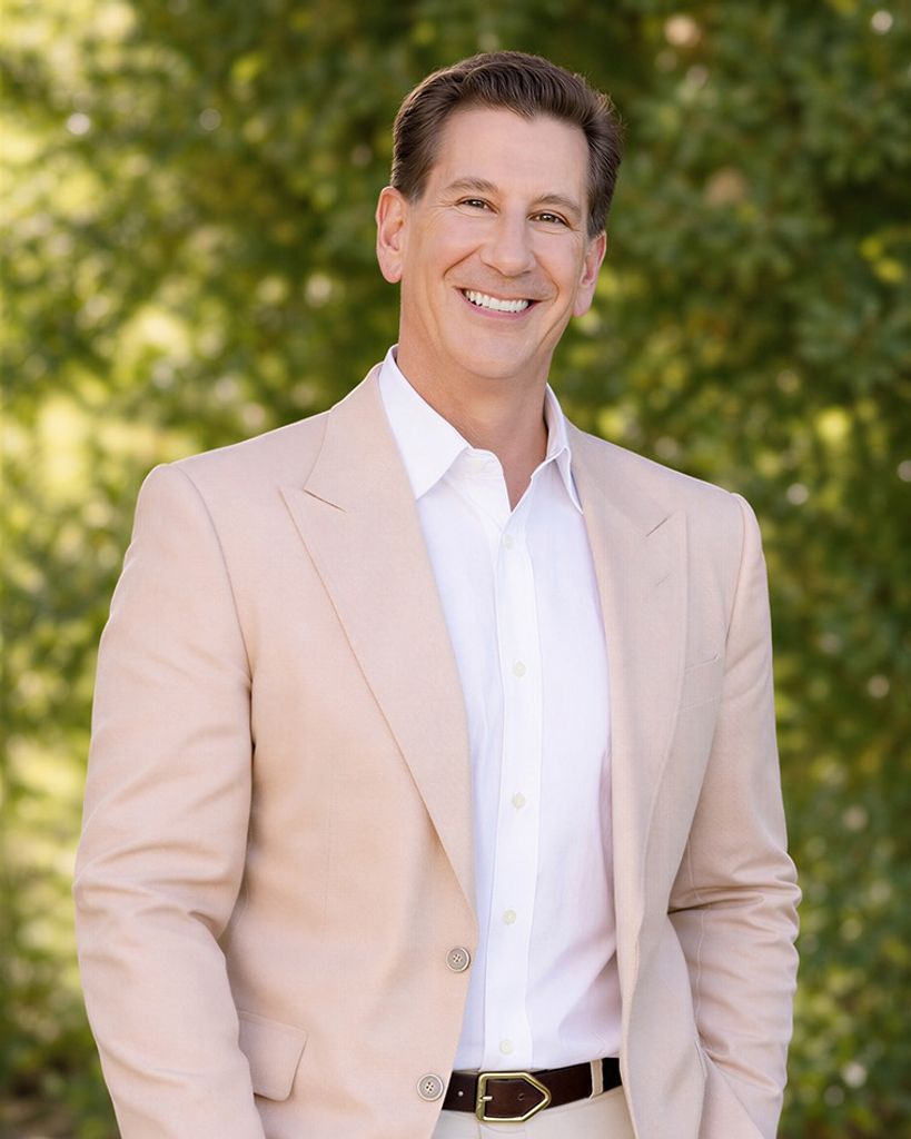 thumbnail size photo of John Meena