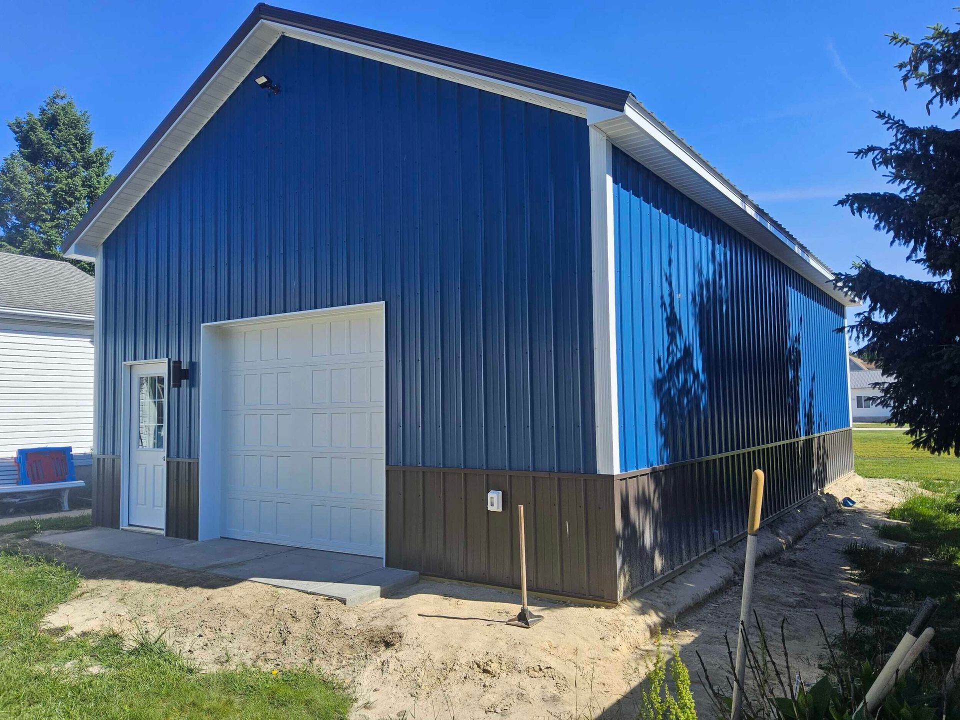 Pole barn 24x40x10