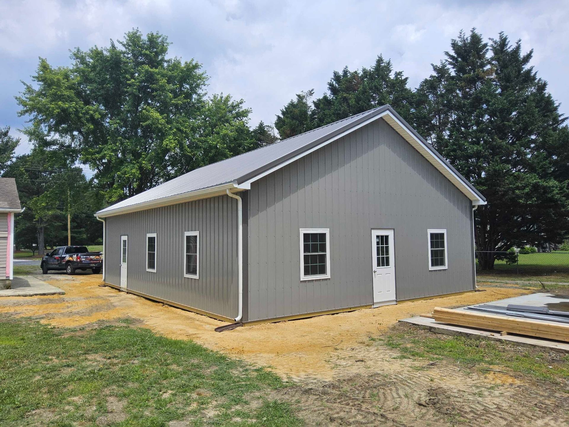 30x40 pole barn