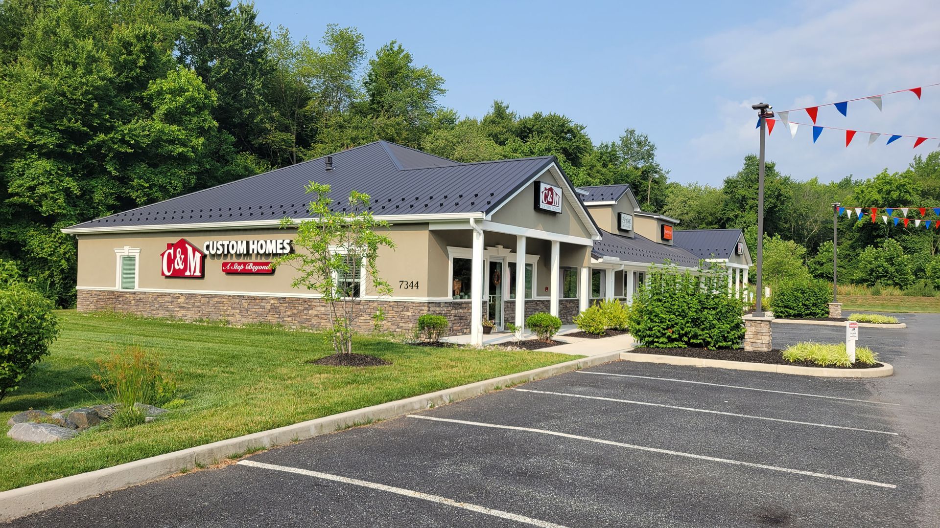 commercial pole barn