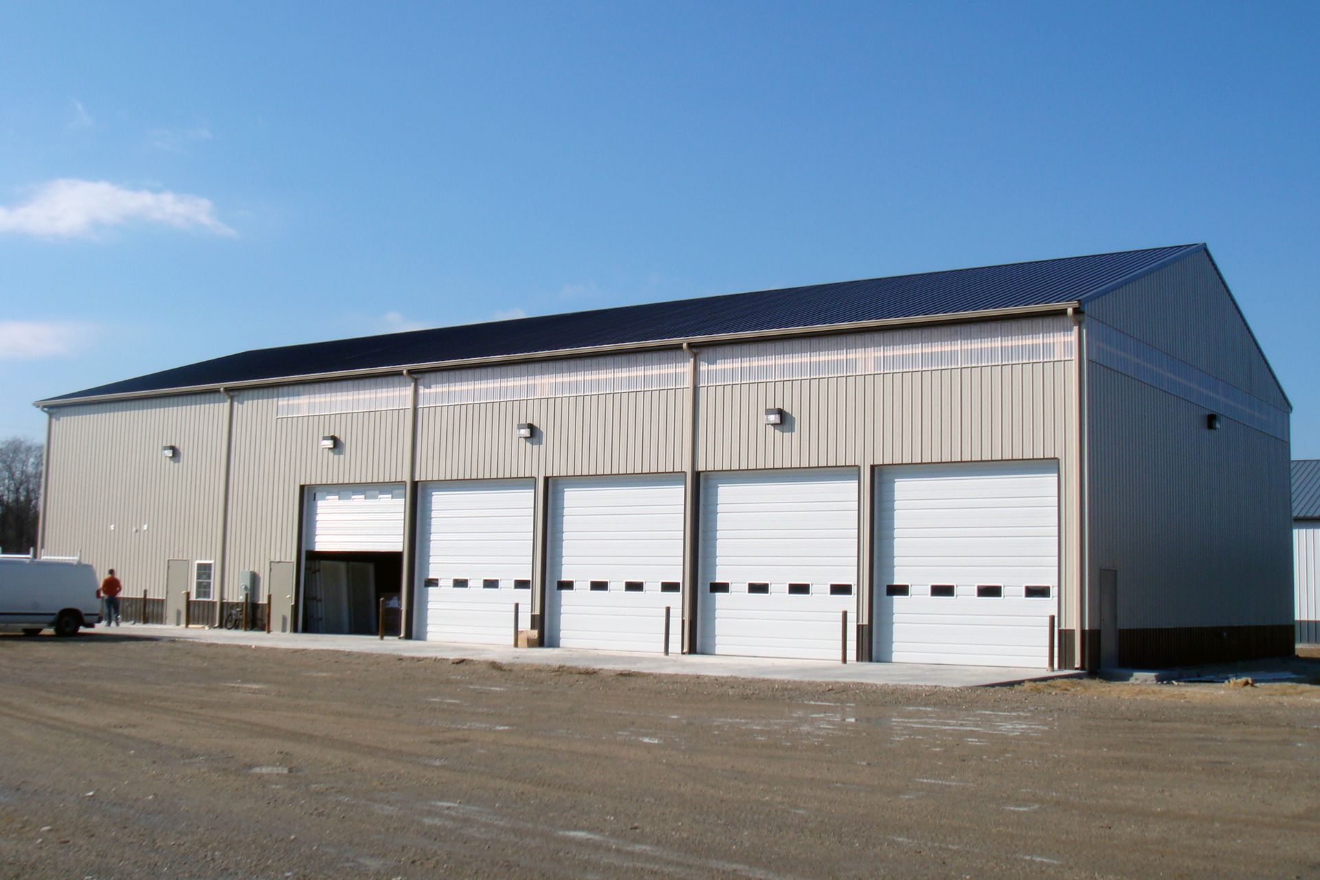 commercial pole barn