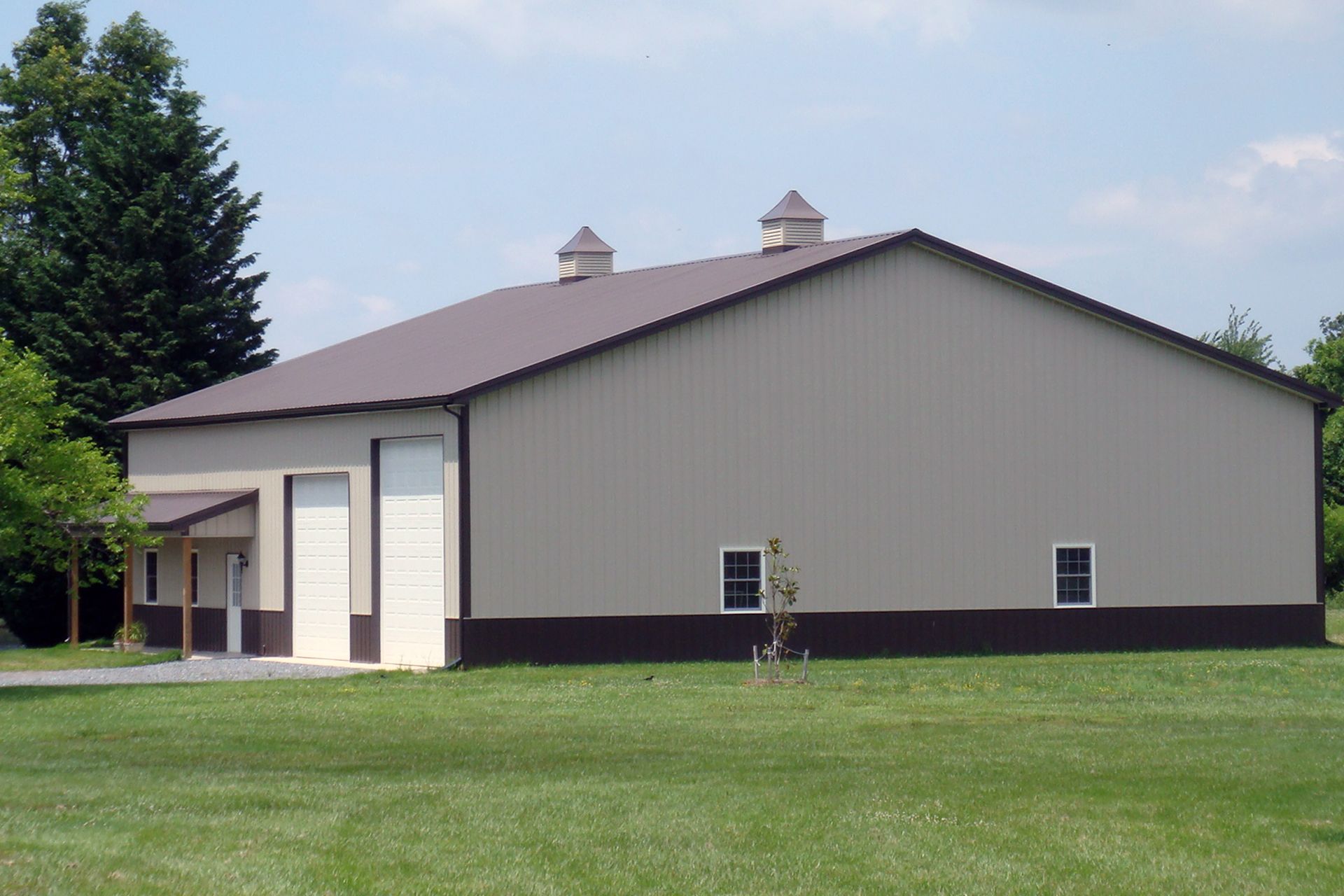 commercial pole barn