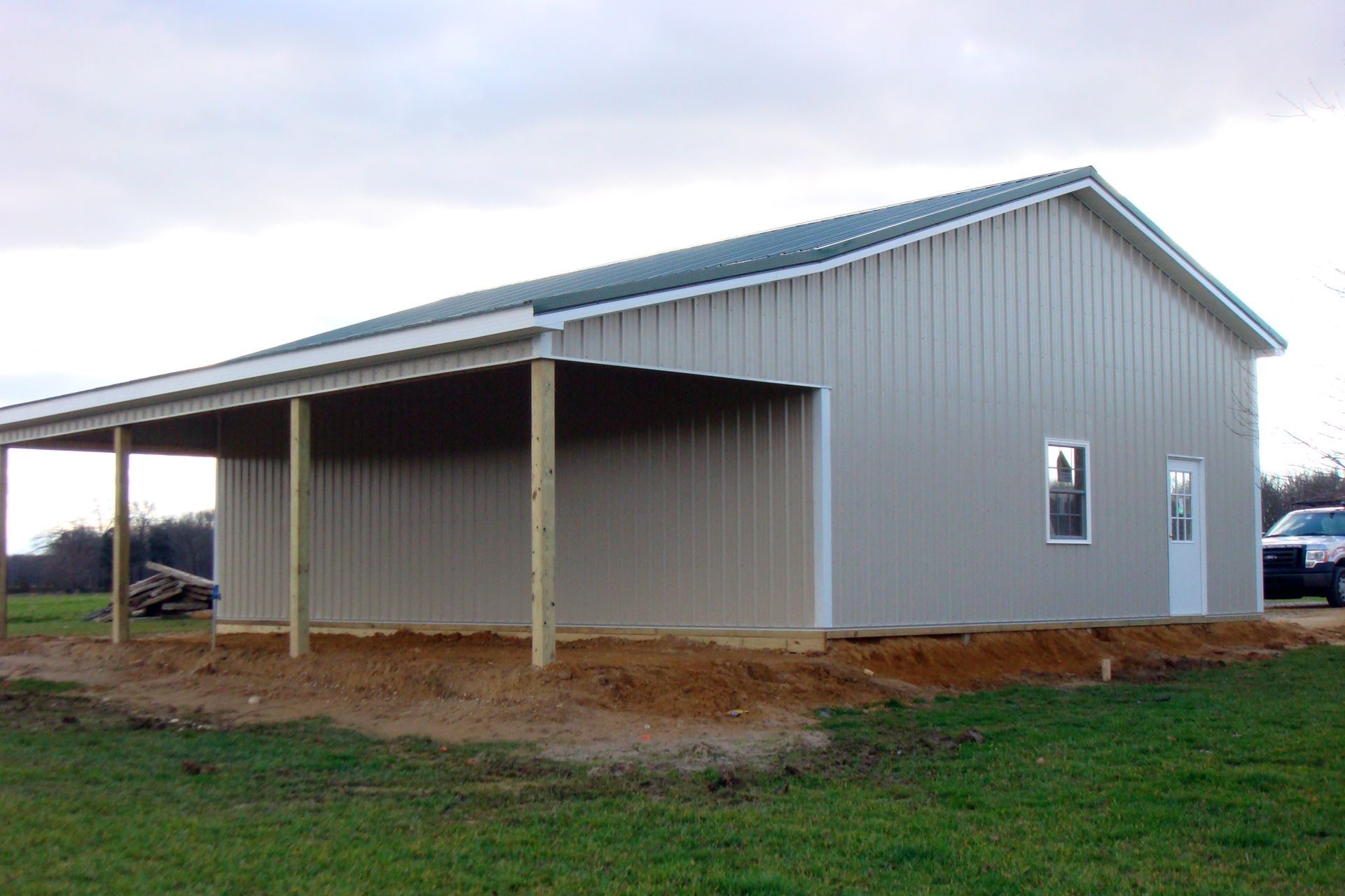 agriculture pole barn