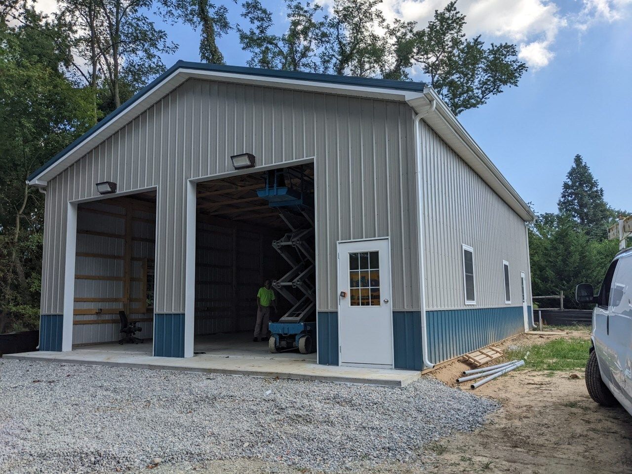 32x43 pole barn