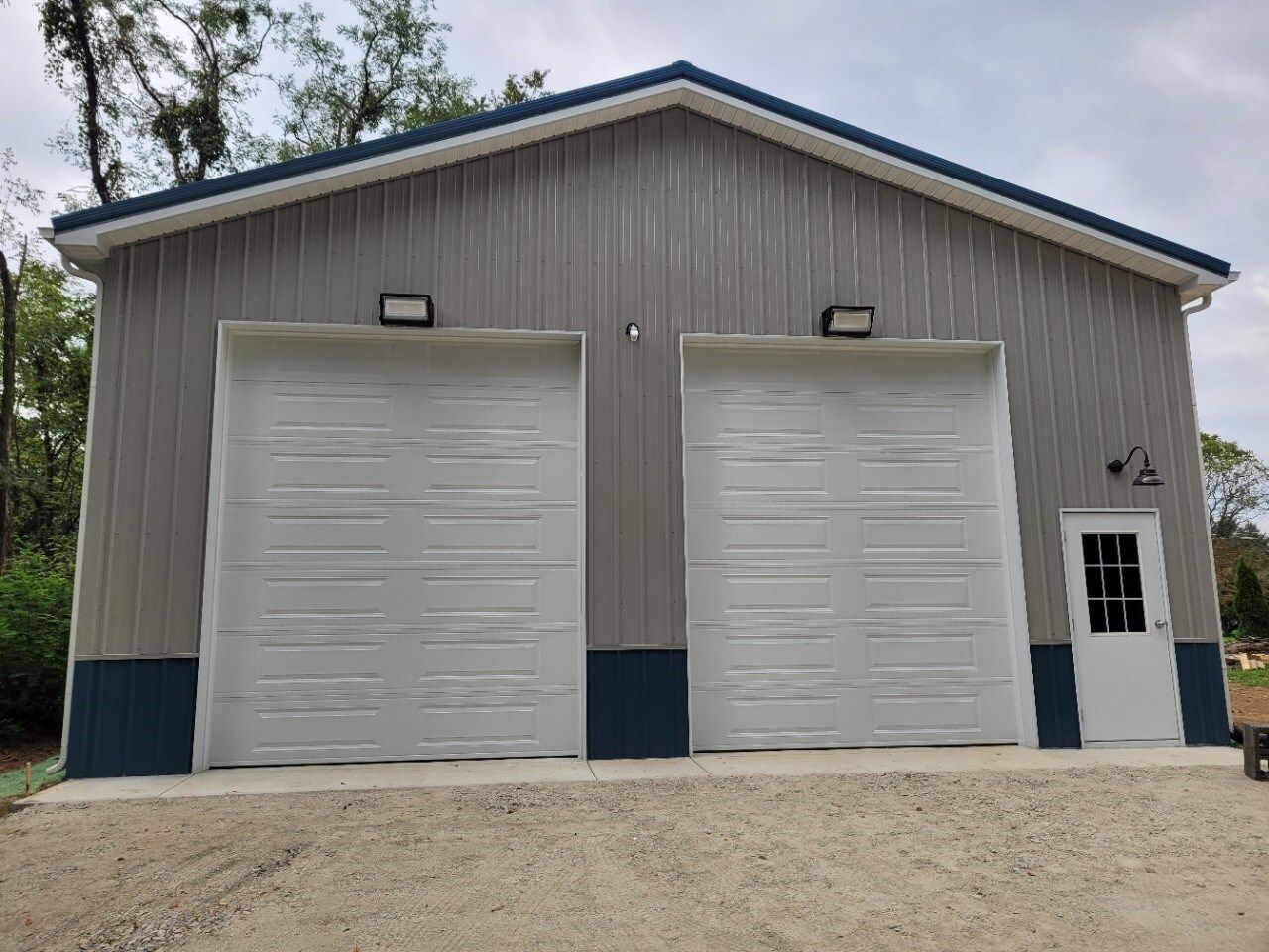 32x43 pole barn