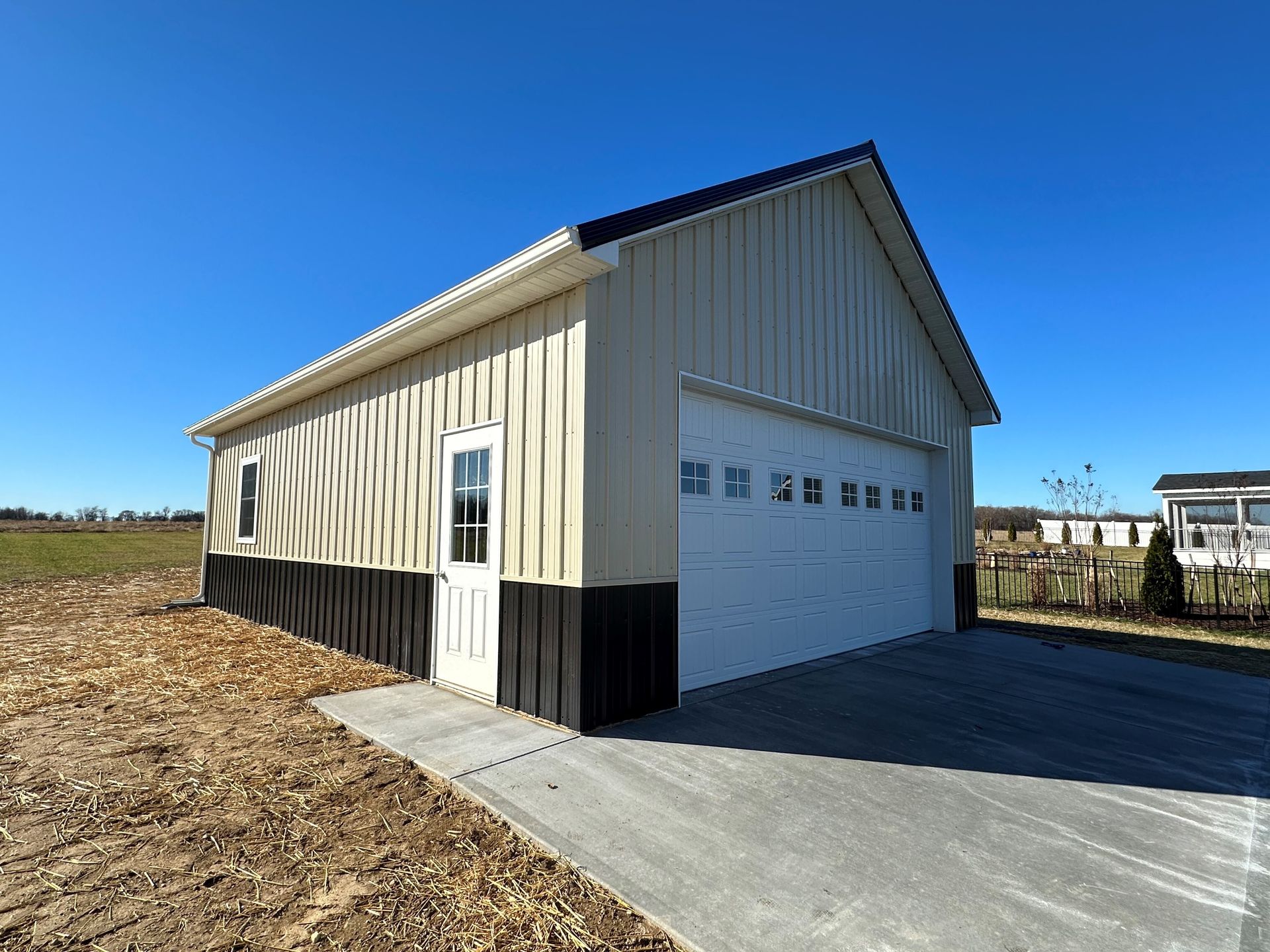 24x32 pole barn