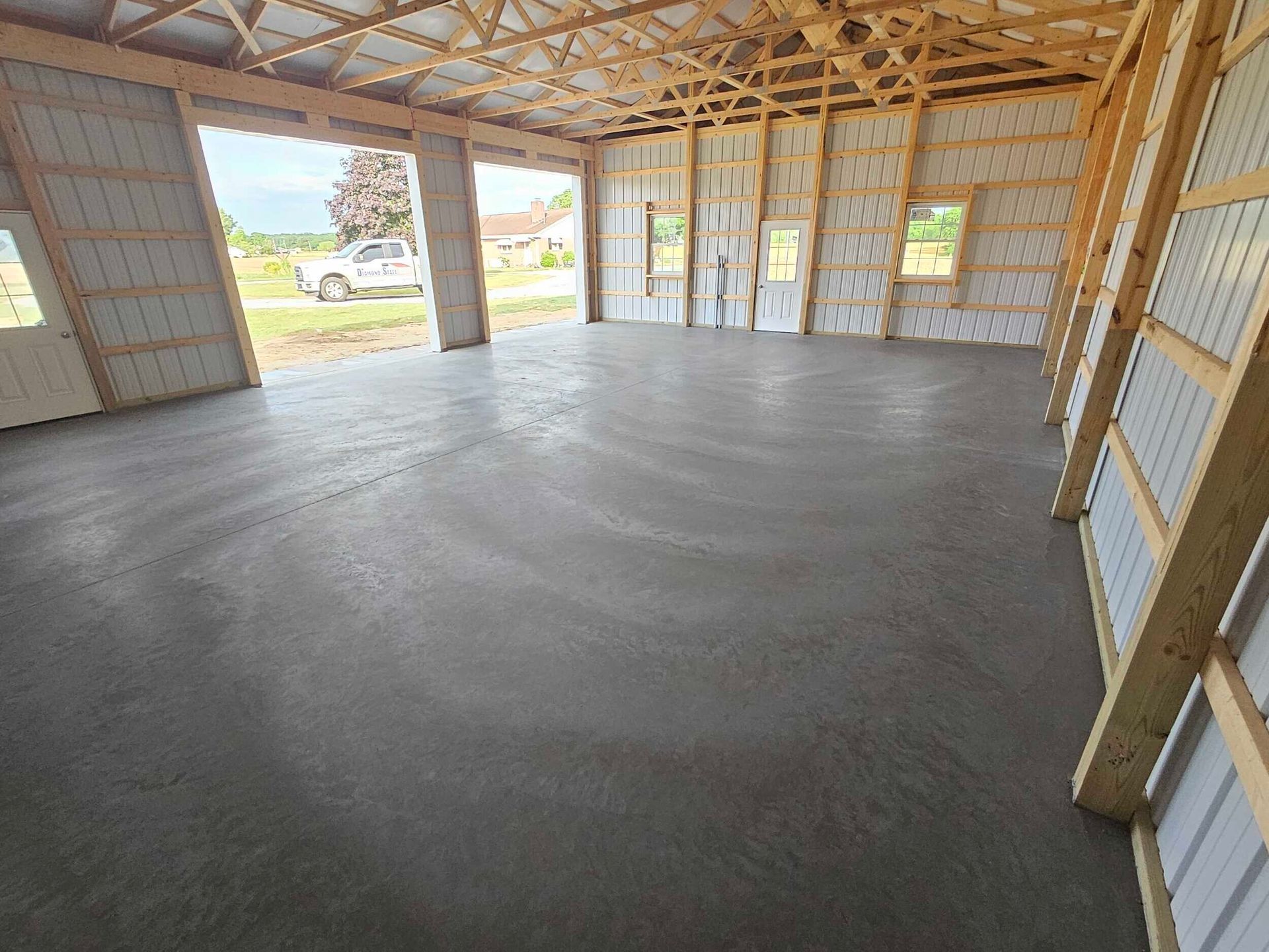 30x48 pole barn