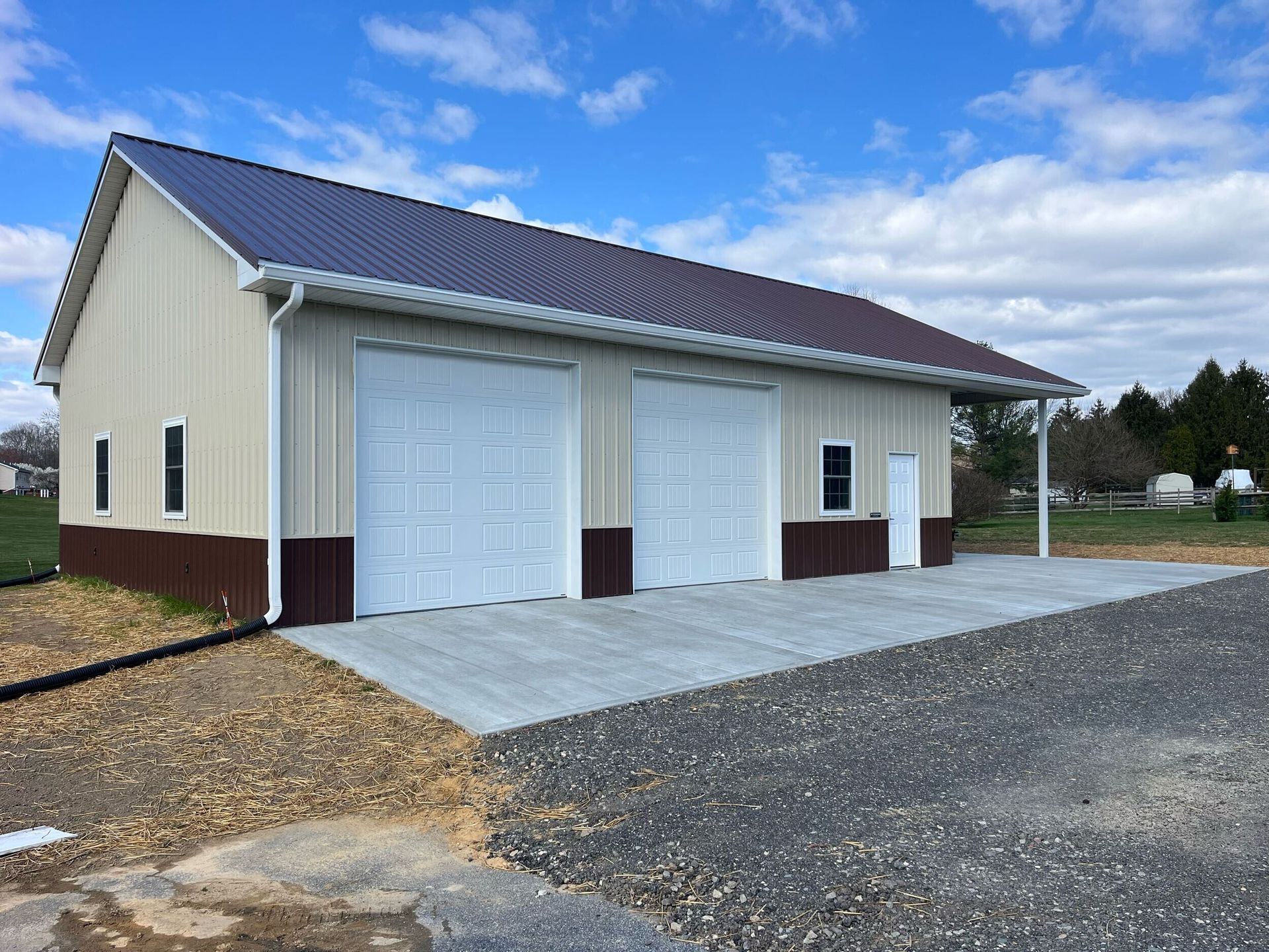 32x52 pole barn